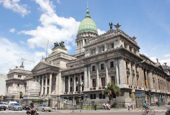 La reforma electoral abre una negociacion dificil en el Senado