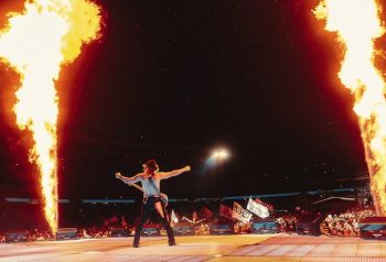 Airbag en vivo durante un show de estadio