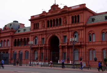 Fachada de la Casa Rosada en Buenos Aires