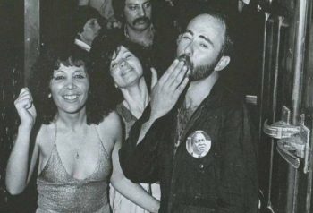 Indio Solari en una foto histórica en blanco y negro