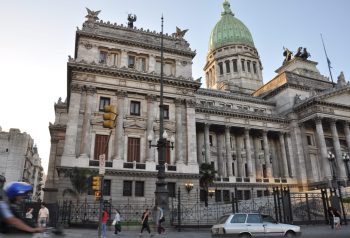 La reforma electoral de Milei choca con el Senado y Santilli encara una negociación cuesta arriba