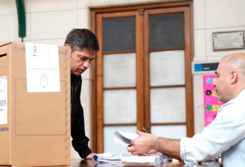 Kicillof se aferra a las PASO y complica el plan de Milei para ordenar Buenos Aires