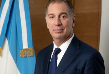 Santilli llegó a la Jefatura de Gabinete y Milei reordena la Casa Rosada para recuperar iniciativa