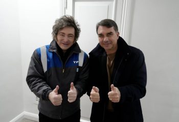 Milei recibió a Flávio Bolsonaro y dejó el Mercosur en segundo plano en la previa de la cumbre