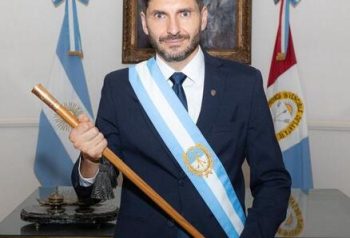 Los gobernadores activan planes para refinanciar deudas y se despegan de la mirada de Milei