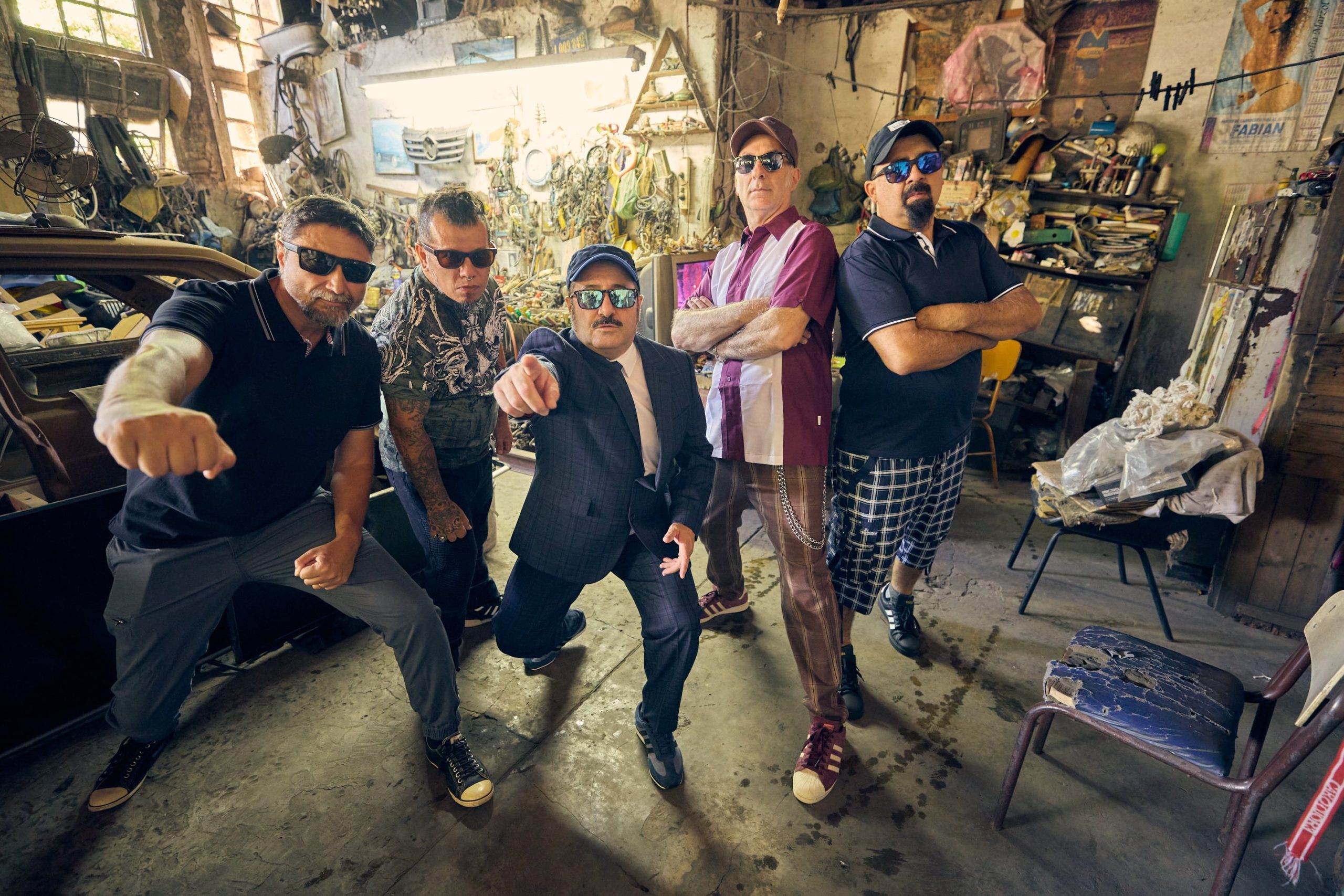 Los Calzones en una imagen promocional de Huella