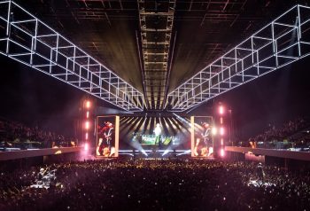 Soda Stereo en vivo durante el show Ecos en el Arena de Buenos Aires