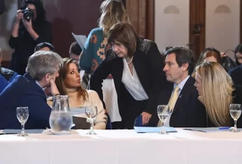 Patricia Bullrich reunida con senadores aliados por la Ley de Tierras