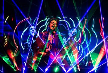 Soda Stereo en el show Ecos en Mendoza con Gustavo Cerati recreado en escena
