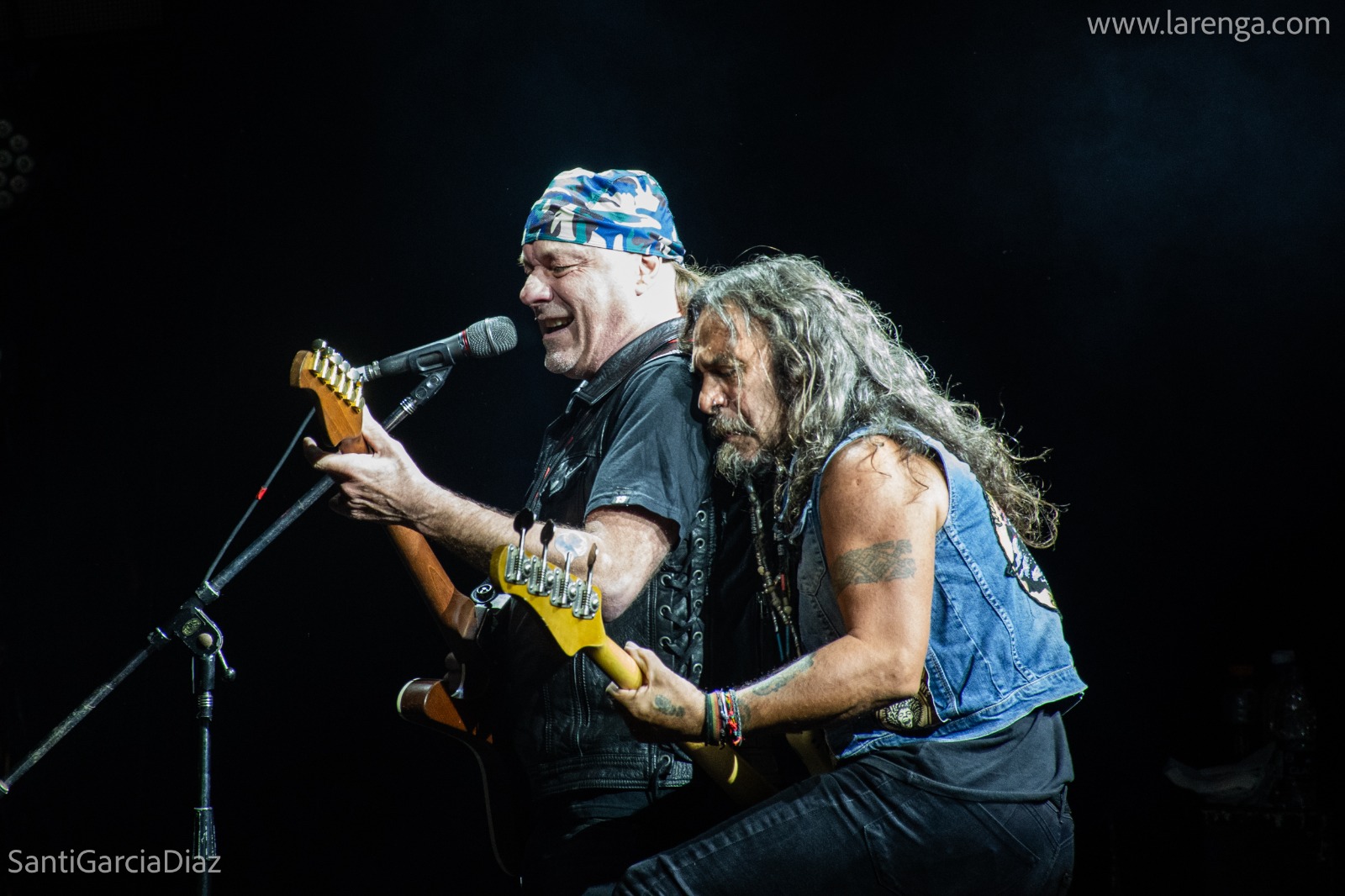 La Renga tocando en vivo con Chizzo Nápoli al micrófono