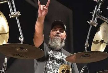Claudio Pato Strunz, histórico baterista del heavy metal argentino