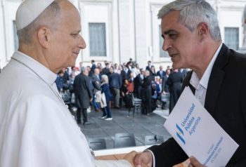 Bartolacci con León XIV, encuentro que motiva la noticia