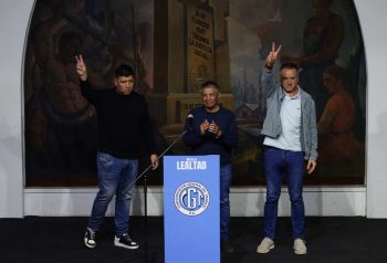 Dirigentes de la CGT en el acto por el Día de la Lealtad.