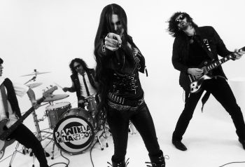 Daniela y su banda en la sesión del single