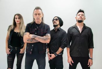 Claudio Tano Marciello junto a la formación de CTM en foto de prensa