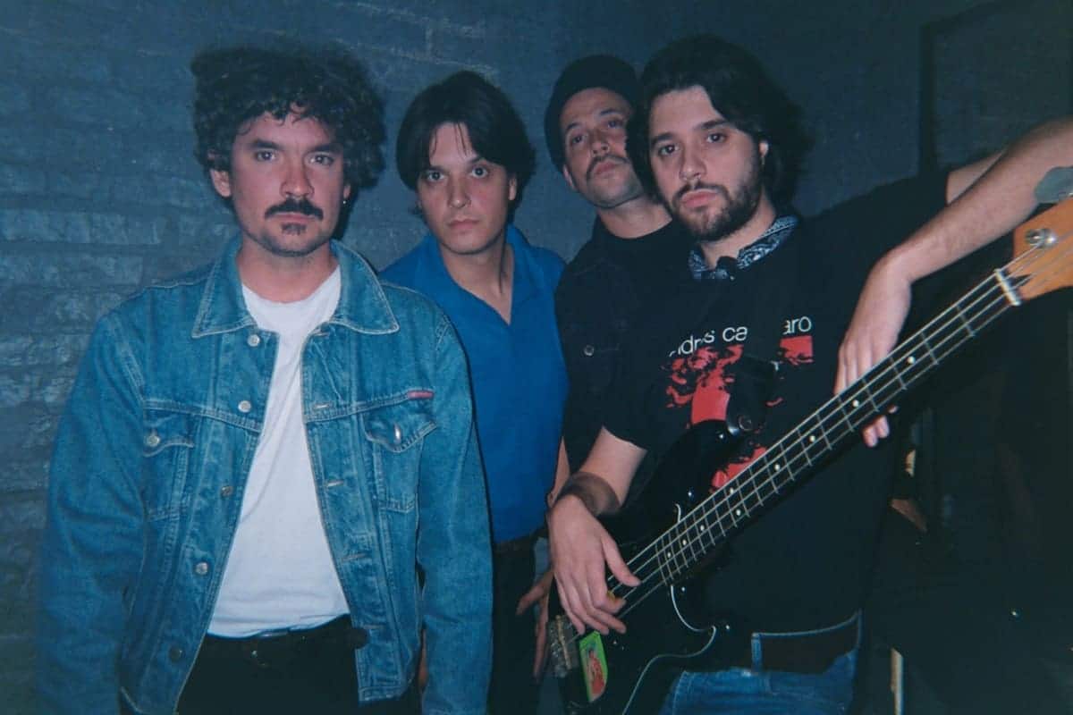Los cuatro integrantes de Las Sombras