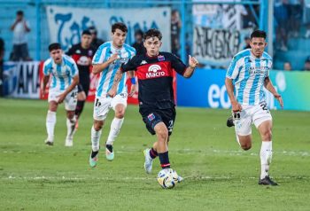 Tigre y Atlético Tucumán en un enfrentamiento anterior