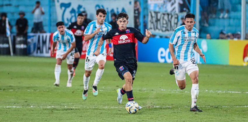 Tigre y Atlético Tucumán en un enfrentamiento anterior